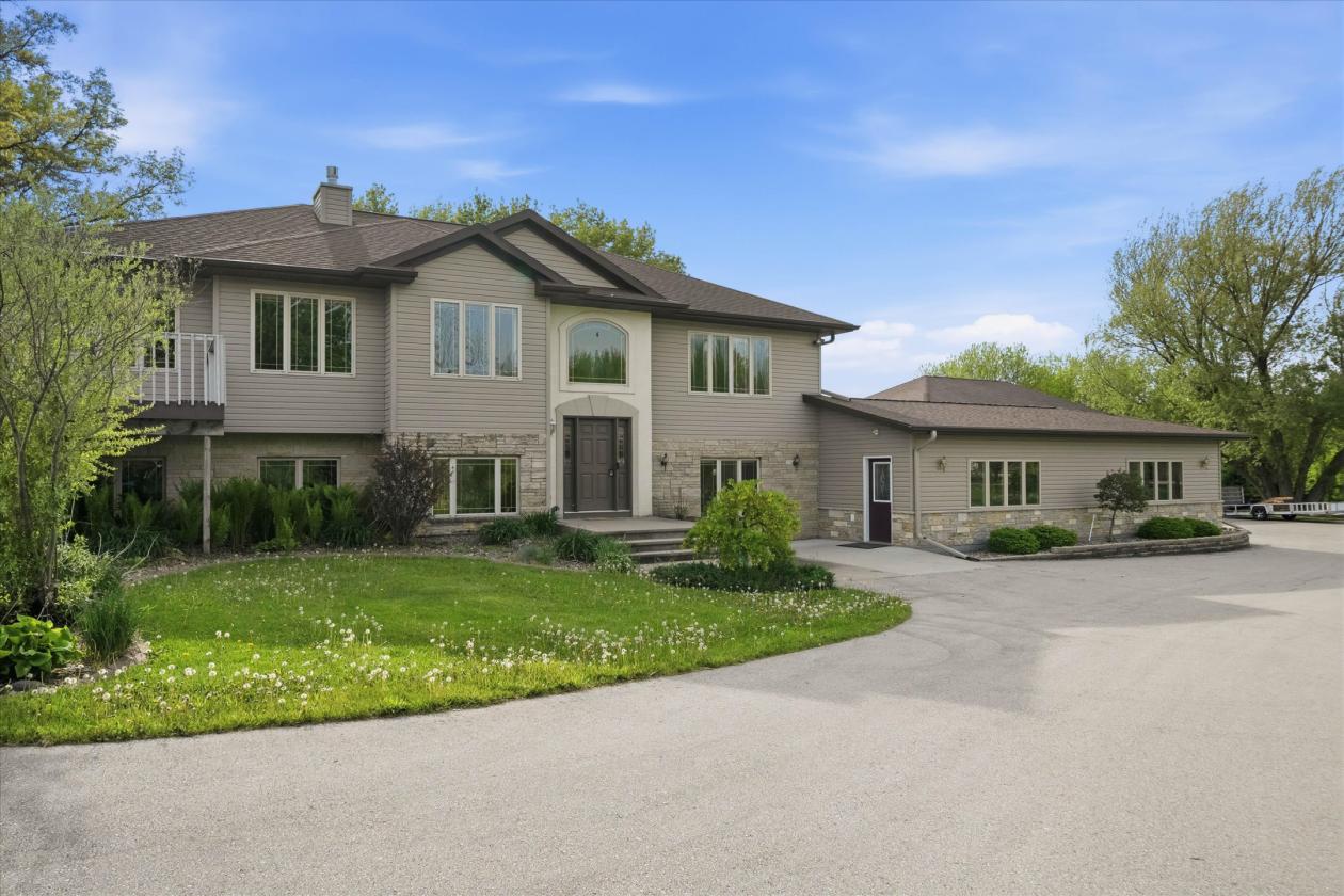 Luxury Equestrian Estate w/ Indoor & New Outdoor - photo 6