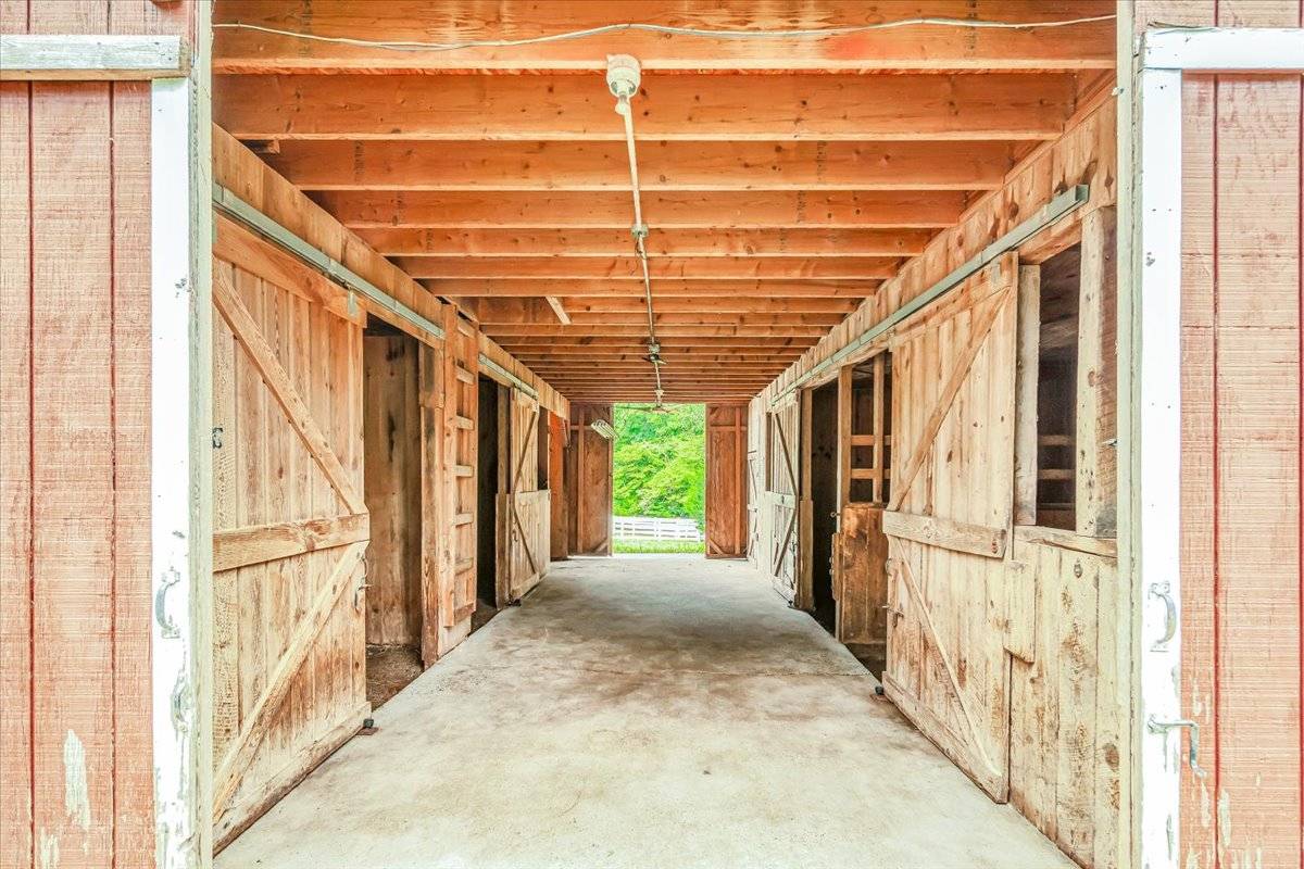 Gated Farm Estate on 9 Acres in Indian Trail - photo 5