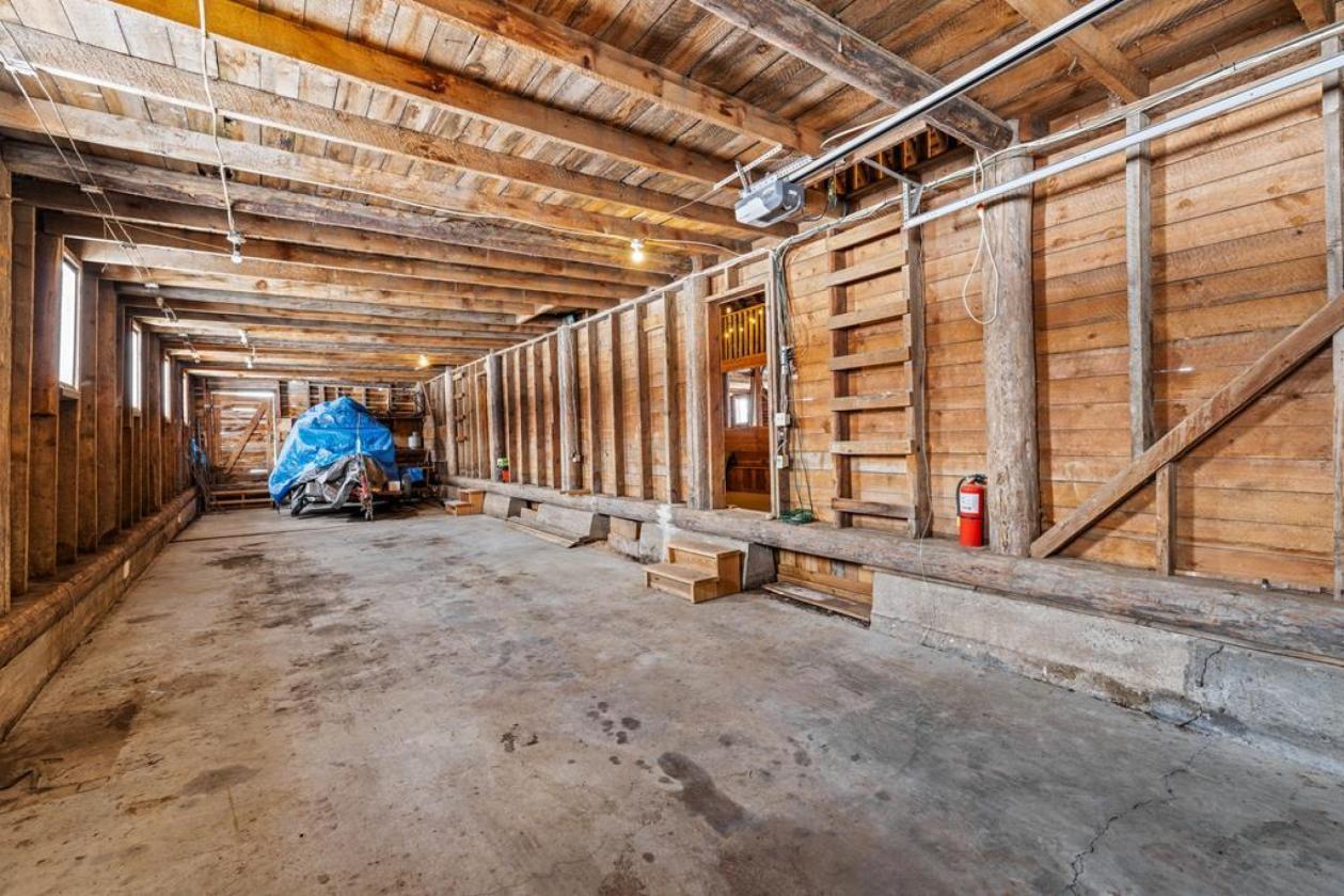 Spectacular Horse Property with HUGE barn - photo 26