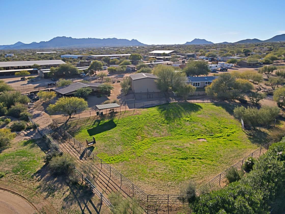 *PRICE Drop*PREMIER EQUESTRIAN TRAINING FACILITY - photo 6