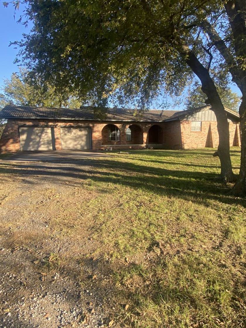 Horse Property for sale.