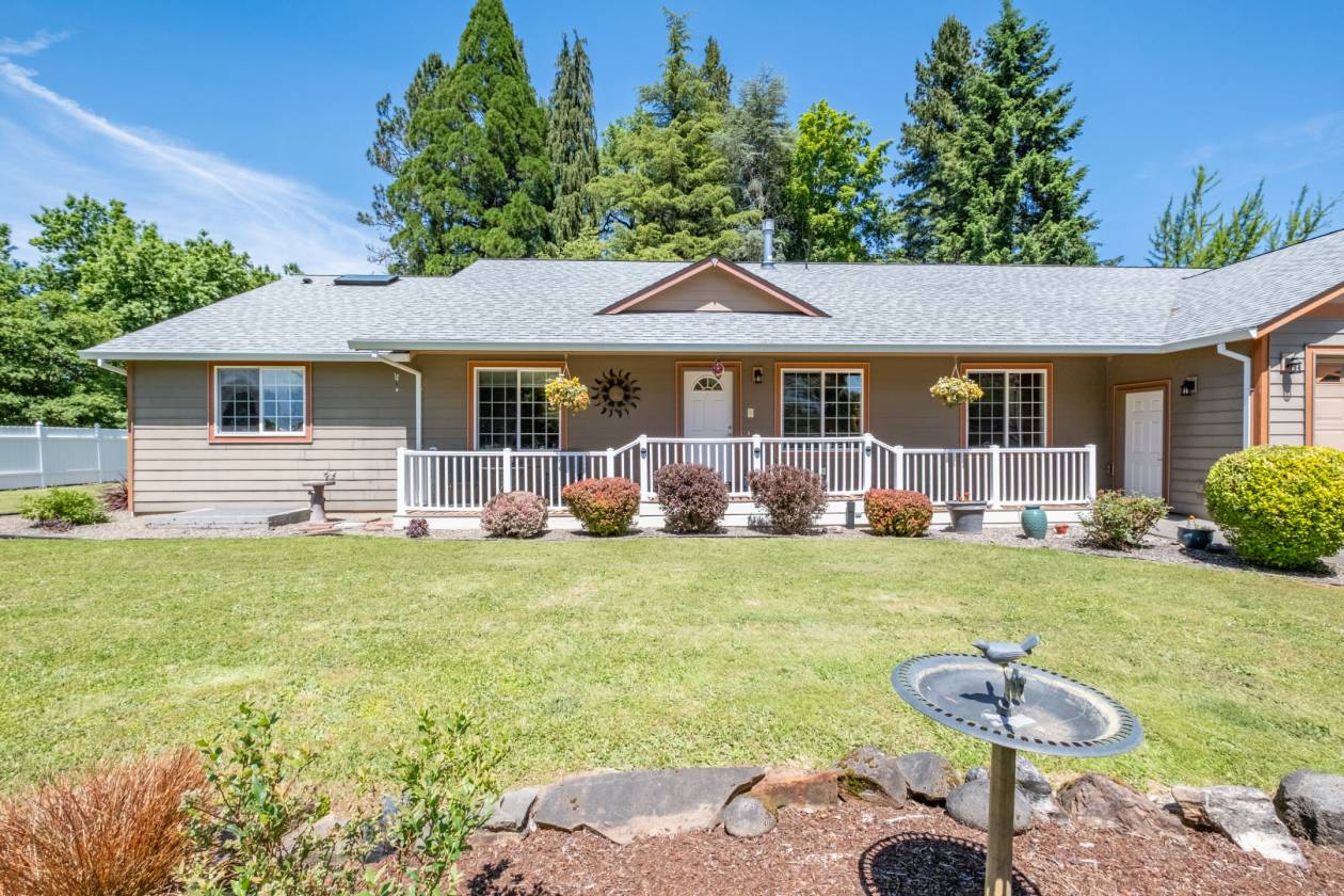 Horse Property for sale.