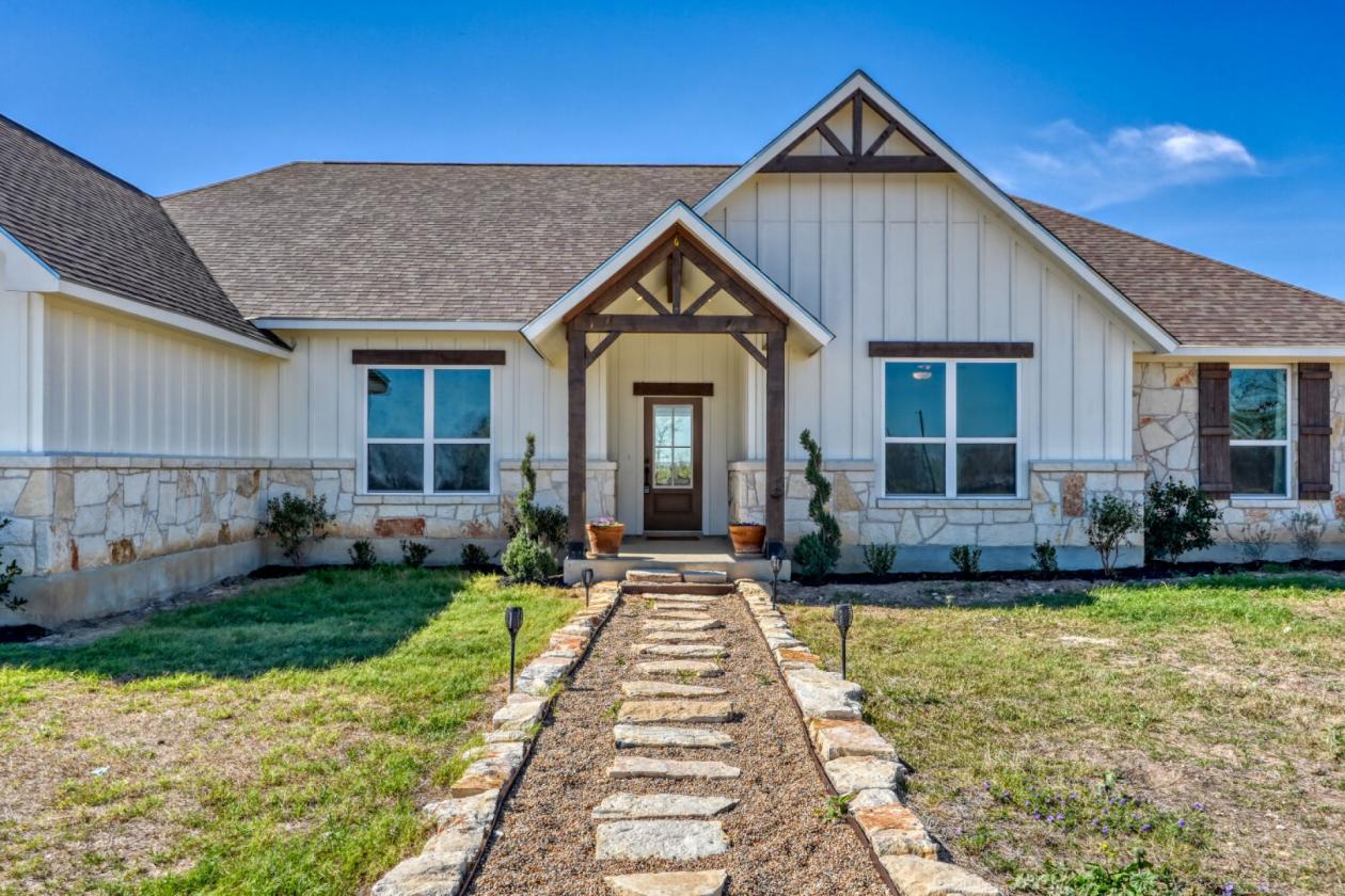 Horse-friendly luxury build - photo 2