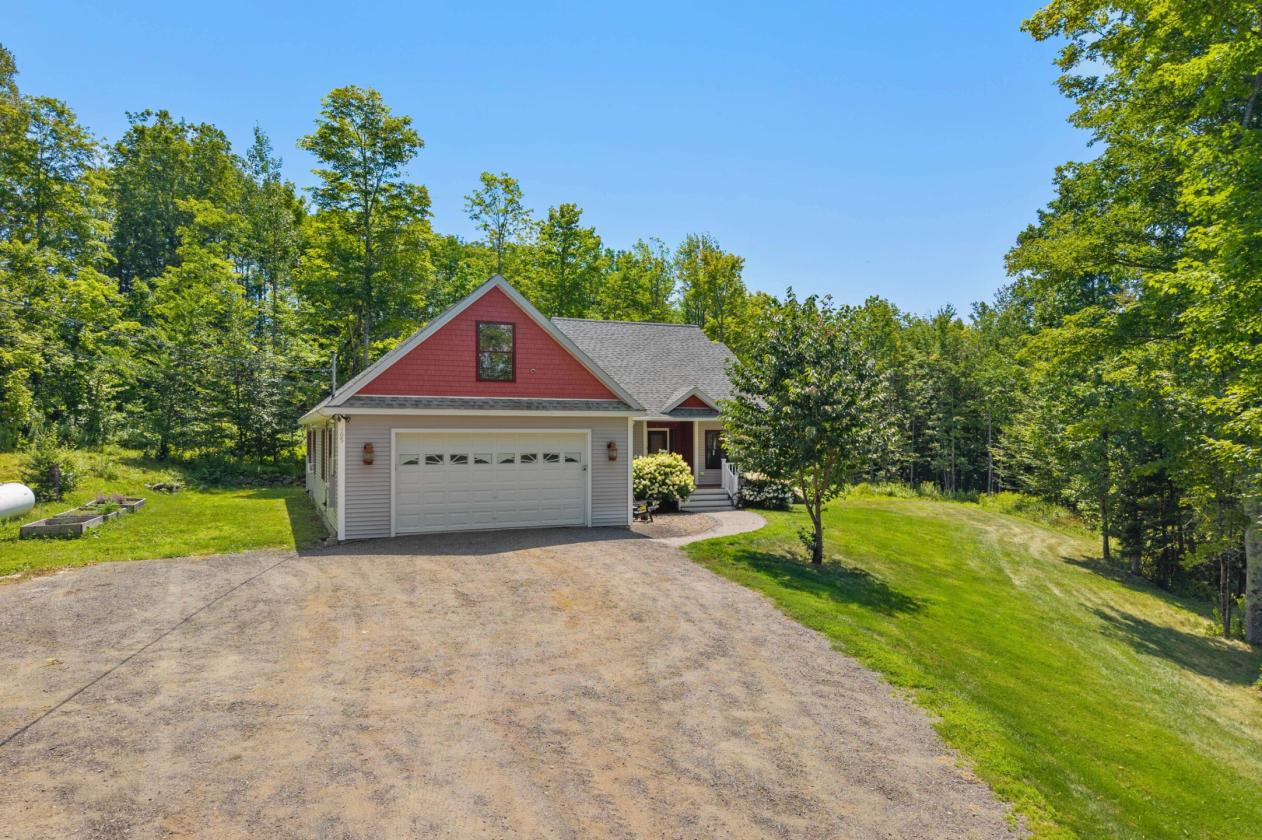 Gorgeous Equestrian Property - Western Maine - photo 4