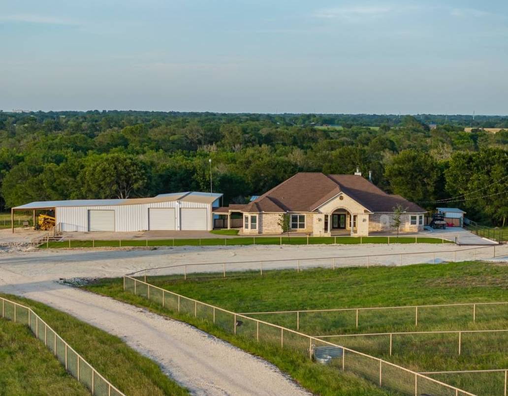Horse Property for sale.