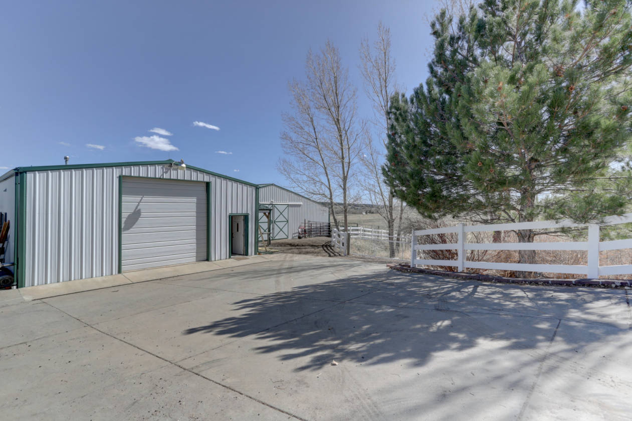 Magnificently Beautiful TwoStory Custom Country Horse Property on 35