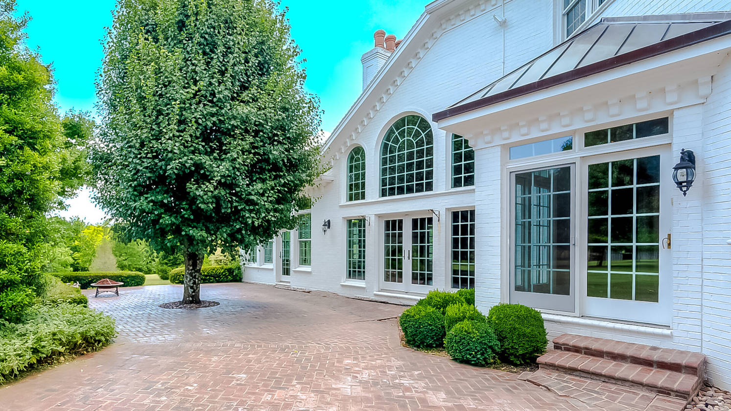 40 Acre Lexington, Kentucky Estate with Luxury Residence Lexington