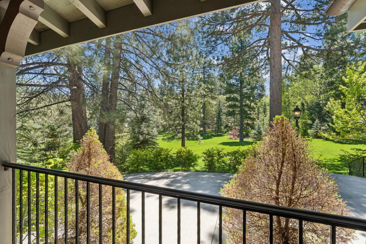 Luxury Equestrian Estate in the Mountains - photo 16