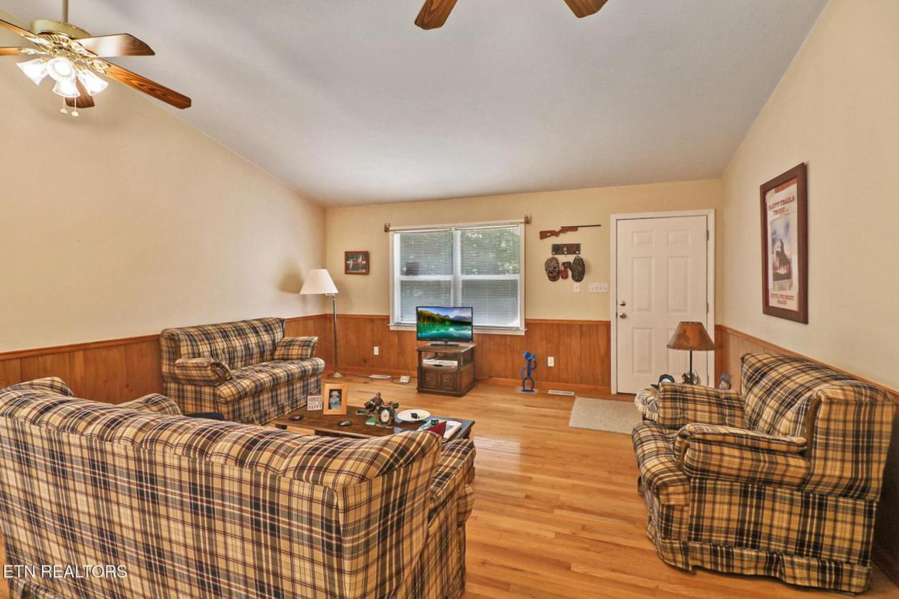 Cozy cabin in the woods, Big South Fork - photo 7