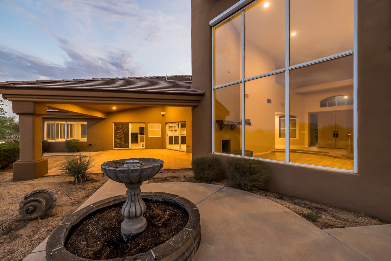10-AC Luxury Equestrian Estate w/ Panoramic Views - photo 17