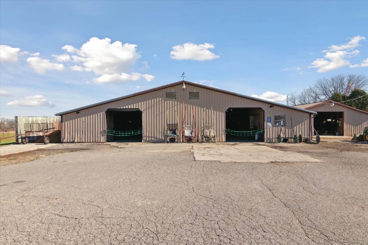 60 Acre Horse Farm with 1/2 Mile Track & 35 Stalls - photo 7