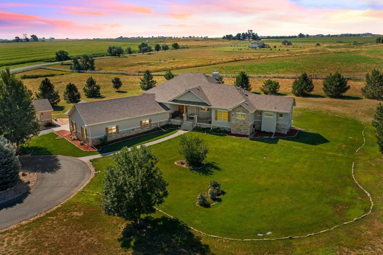 Horse Property for sale.