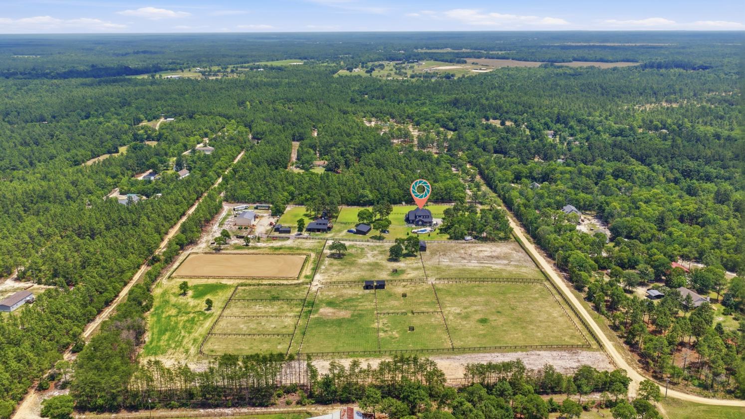 Thoughtfully Designed Luxury Equestrian Estate - photo 10