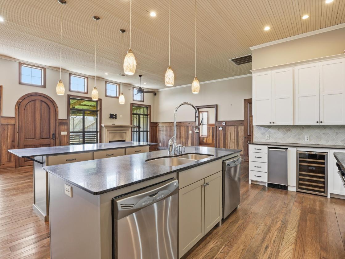 A PROPERTY WITH POSSIBILITIES! - photo 11