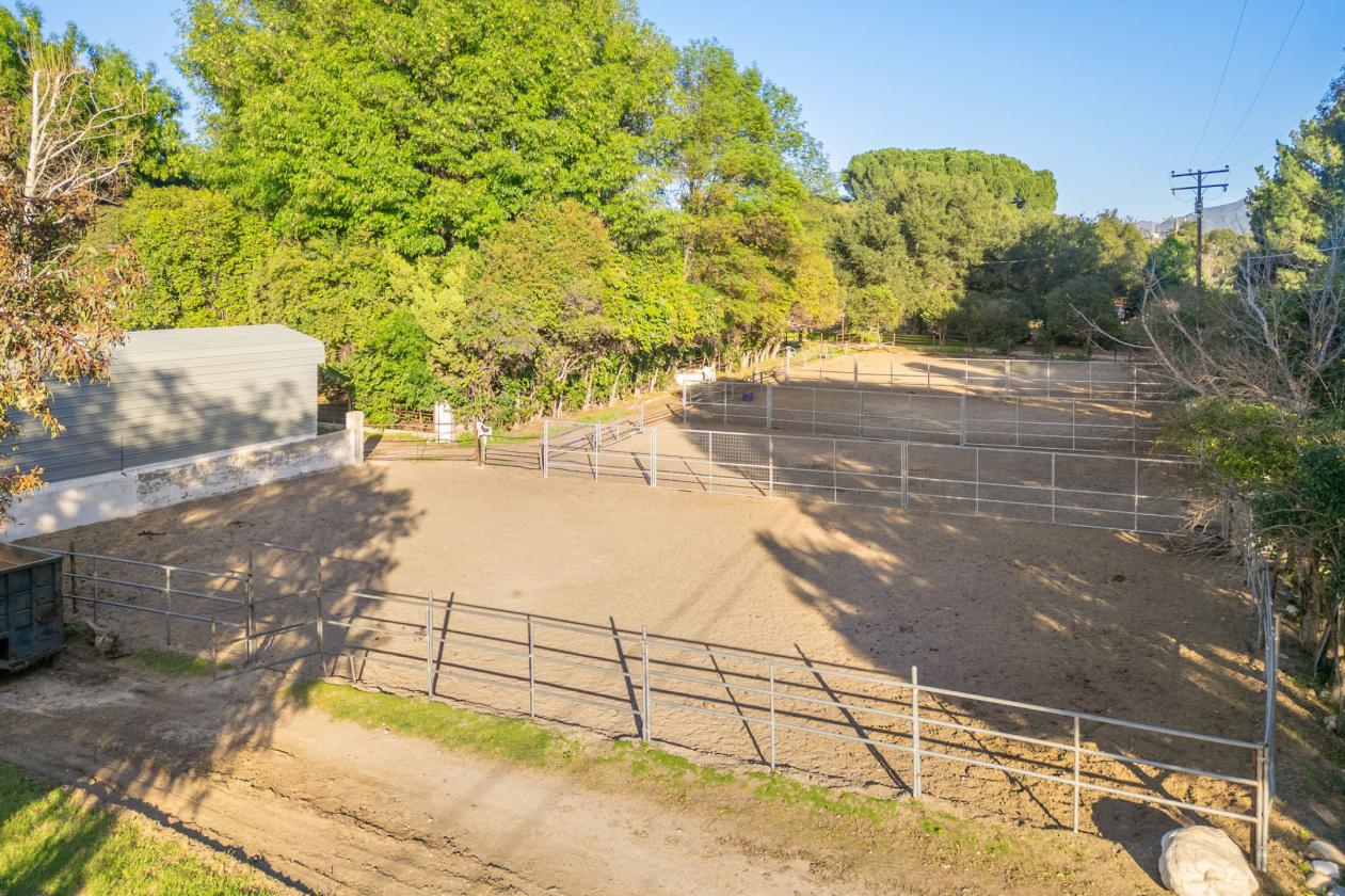 Equestrian & Investment Opportunity in Newhall - photo 8