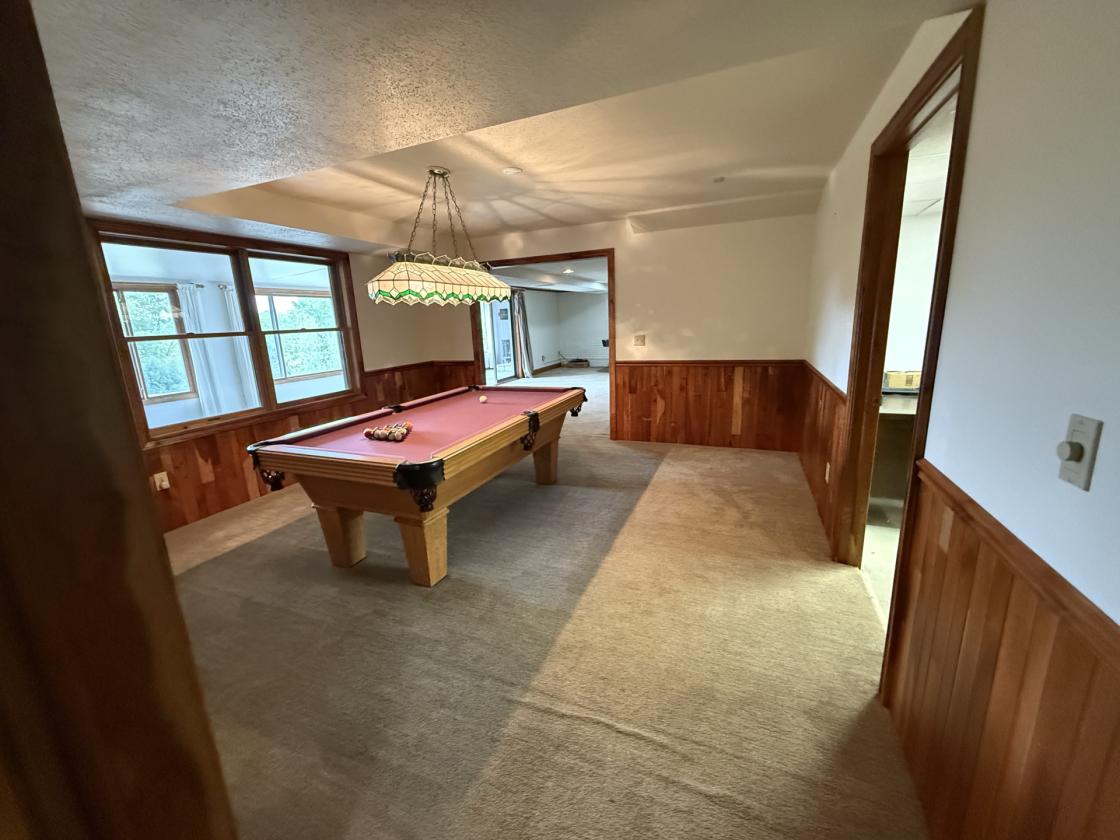 Executive estate on 9.5 wooded acres - photo 15