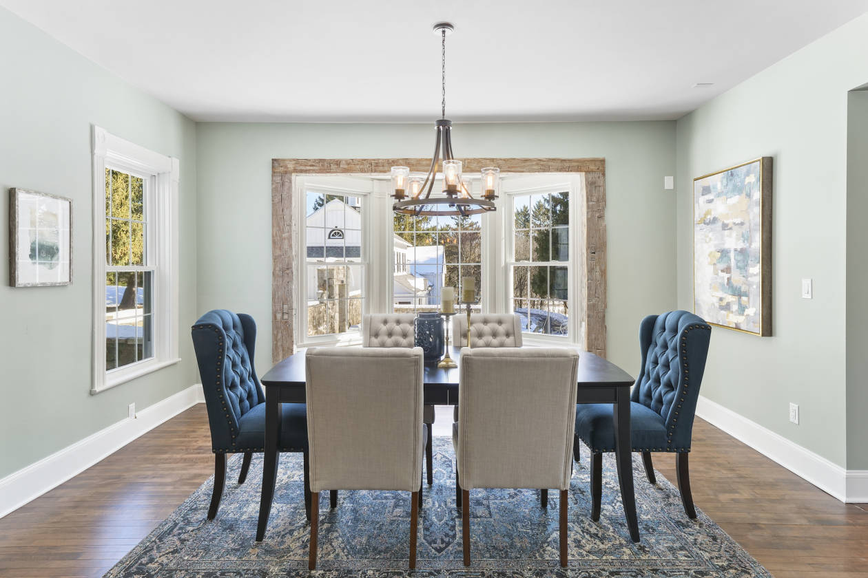 to Little Meadowmere, built in 1890, a historic Colonial... Mequon, Ozaukee County