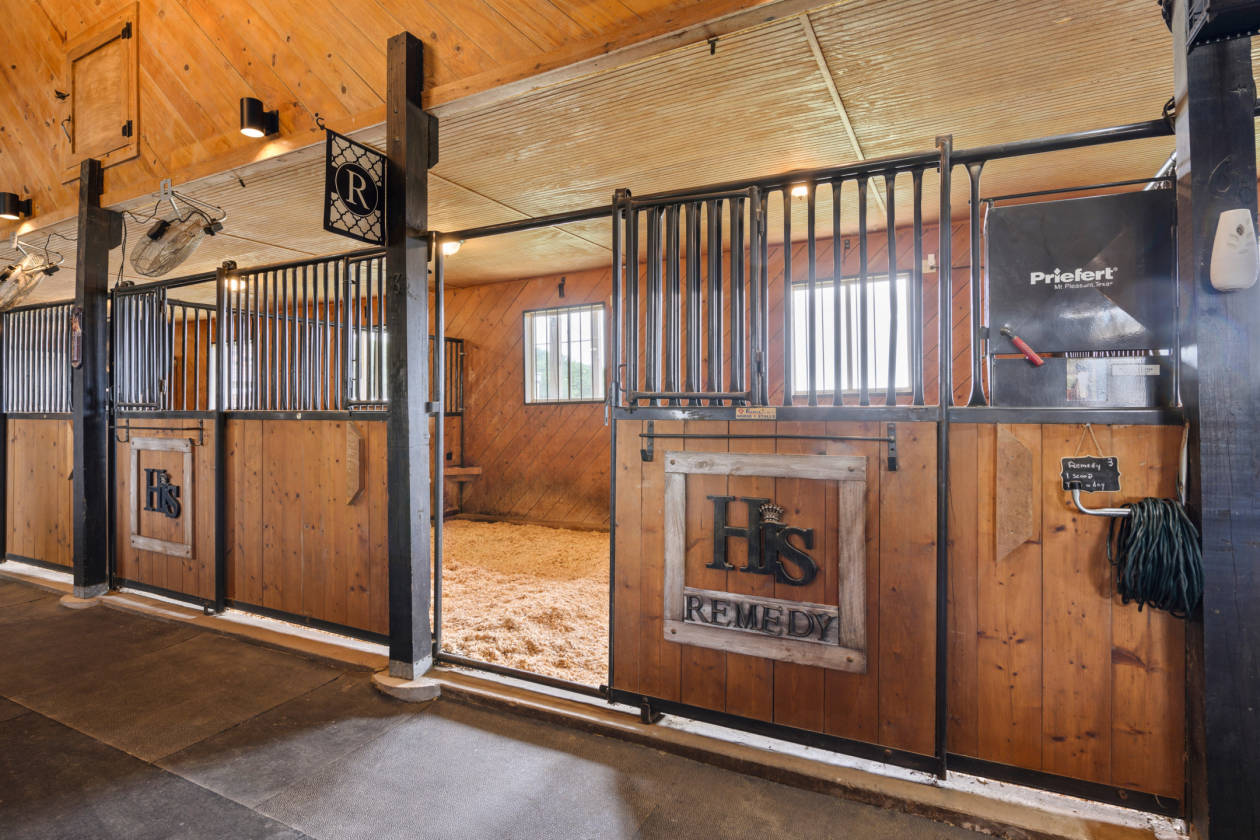 Olde World Stable, Texas Williamson County