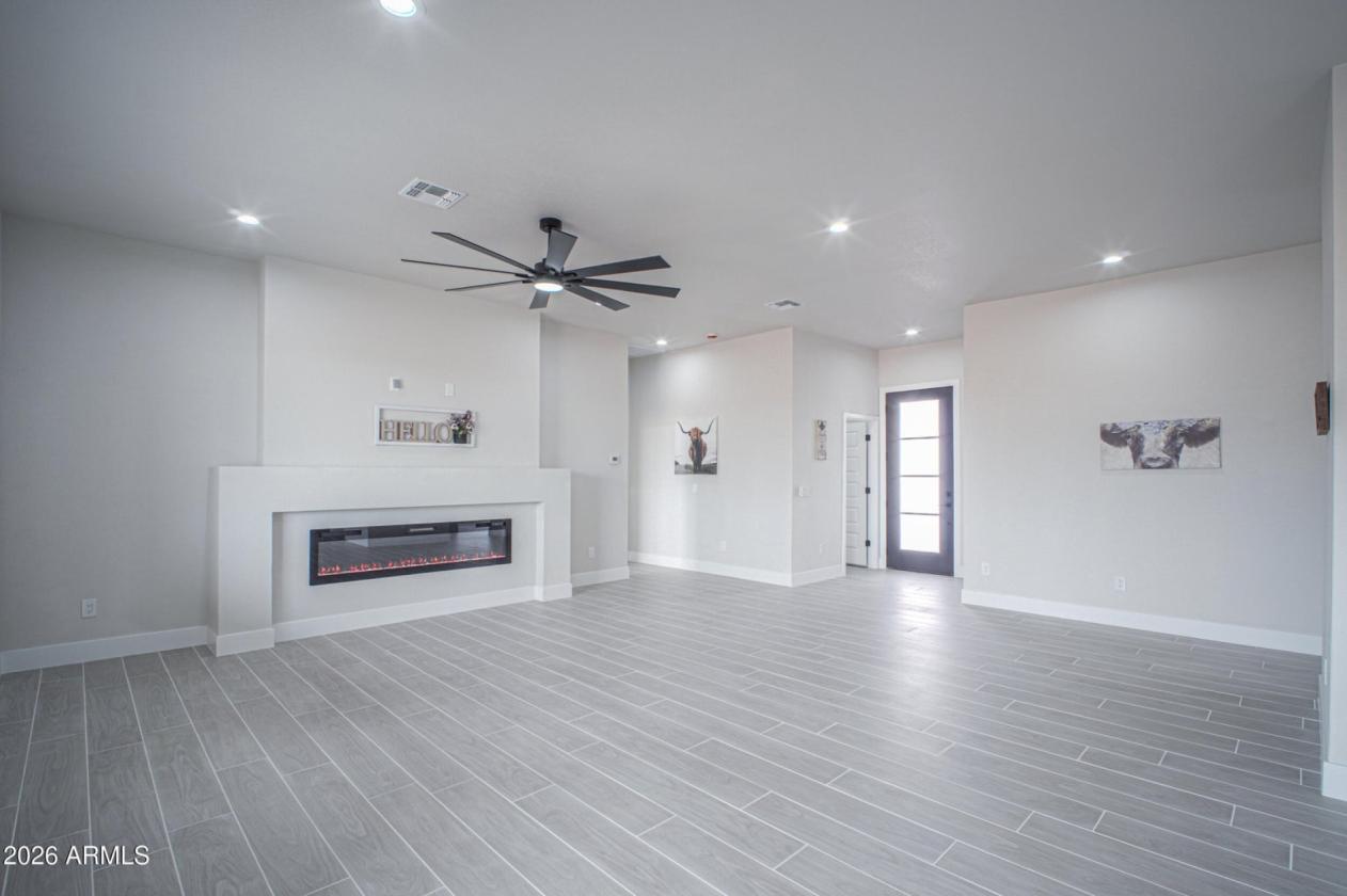 MODERN FARMHOUSE • 1.5 ACRES • NO HOA! - photo 2