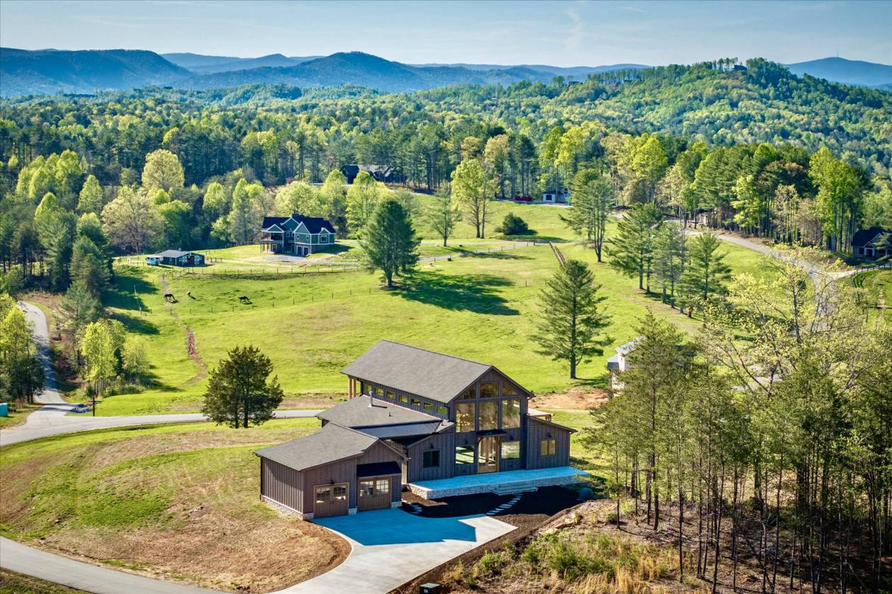 Luxury Barndominium, The Coves Mountain River Club - photo 2
