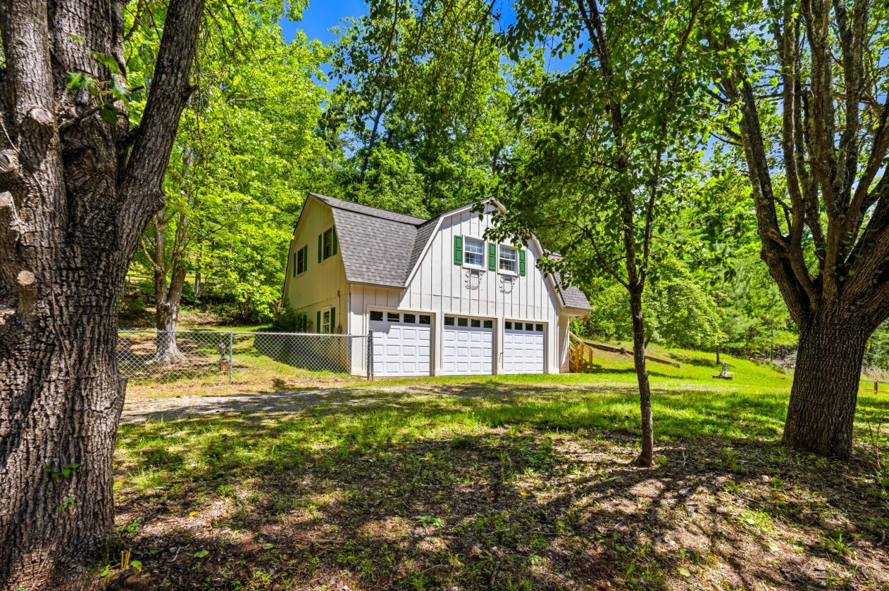 Equestrian estate with 40 acres - photo 6