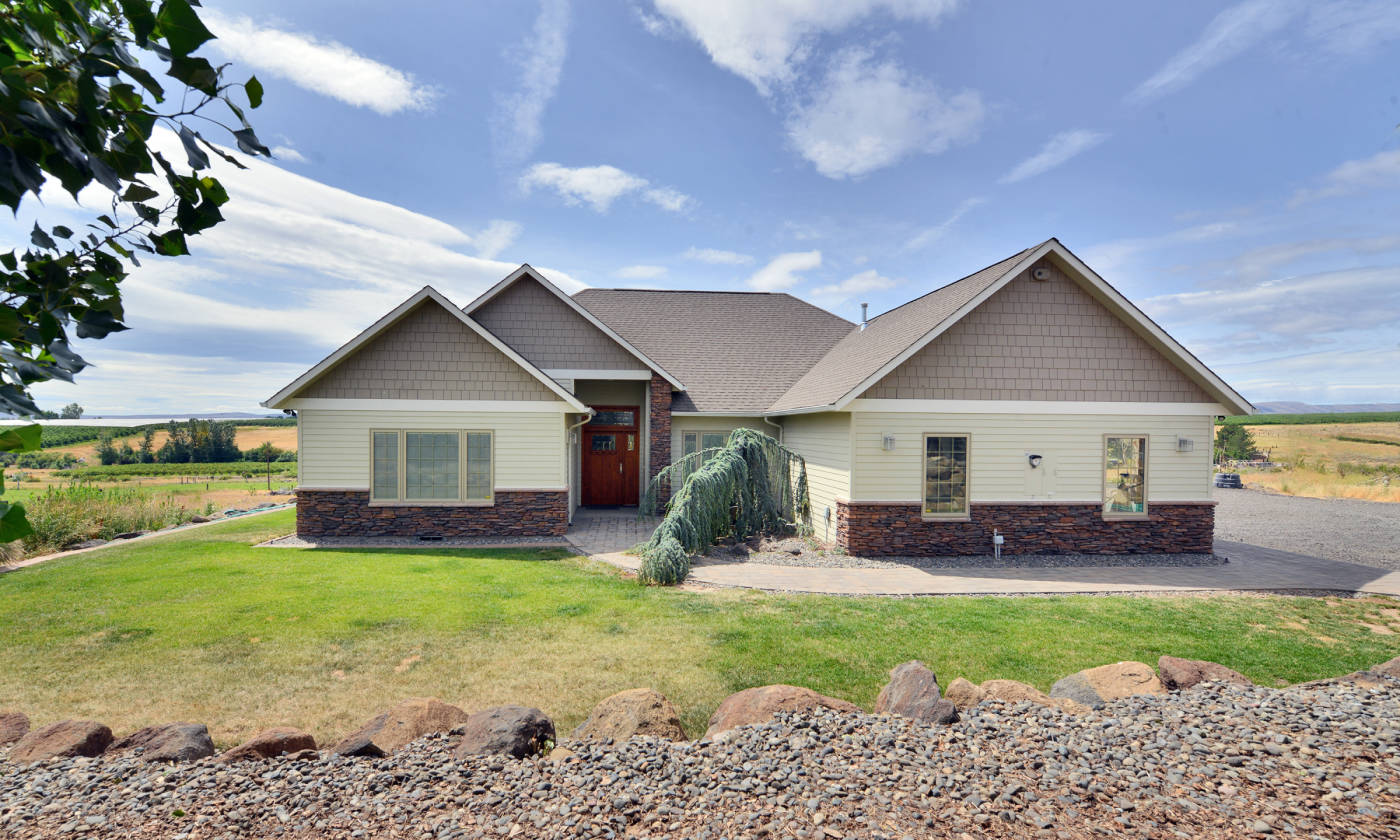 Exceptional Horse Property & Home Yakima, Yakima County, Washington