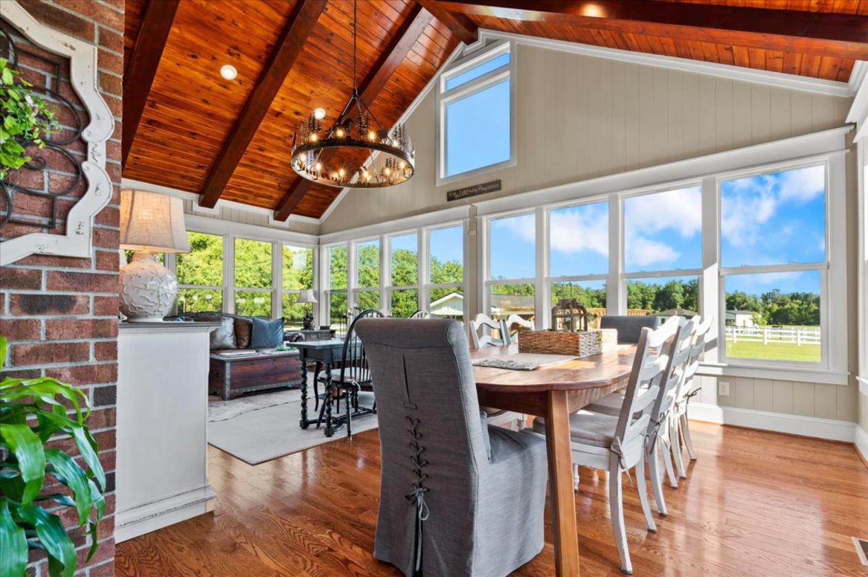 Remarkable 20-Acre Private Estate - photo 11