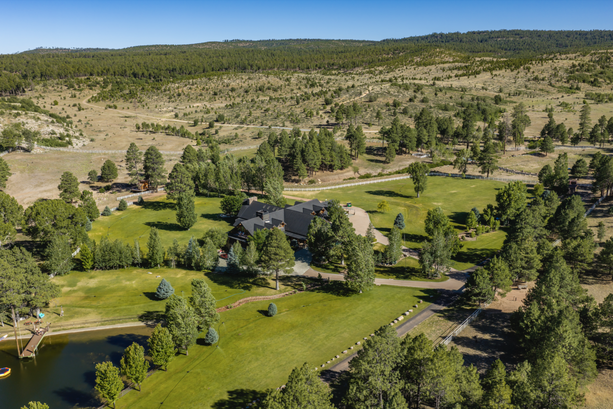 35 Acre Luxury Mountain Estate - photo 4
