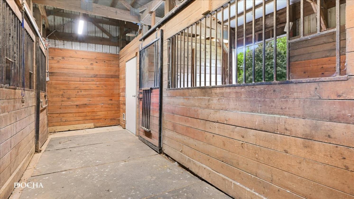 New Price! 3 Acre Private Horse Property - photo 25