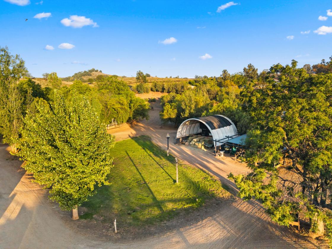 Beautiful 8.02-acre equestrian property - photo 20
