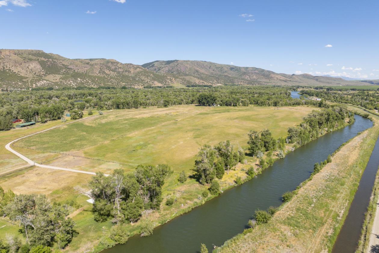 Beautiful Horse Property near the Snake River! - photo 18