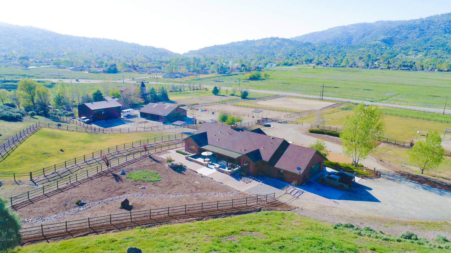 Bear Valley Springs, Tehachapi Ca. 16.82 acre horse ranch with