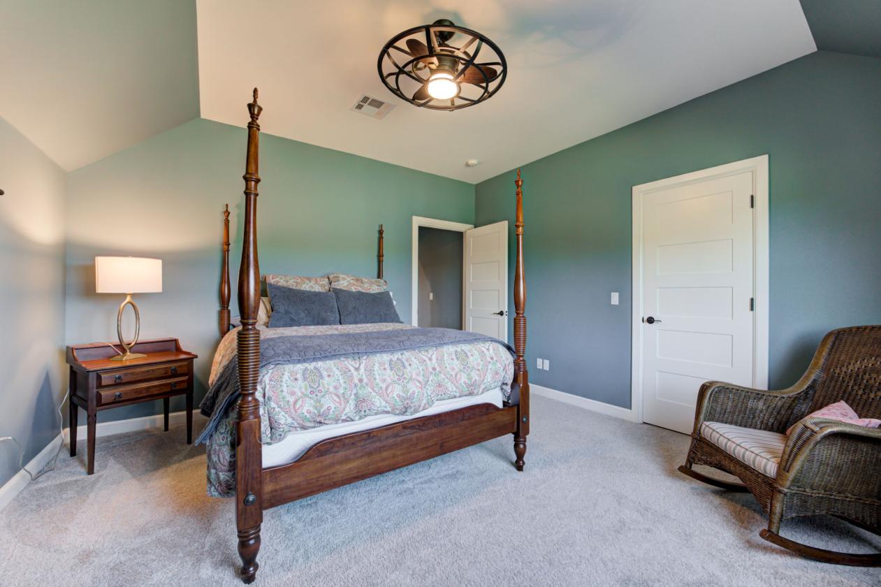 Luxury Living Meets Equestrian Elegance! - photo 21