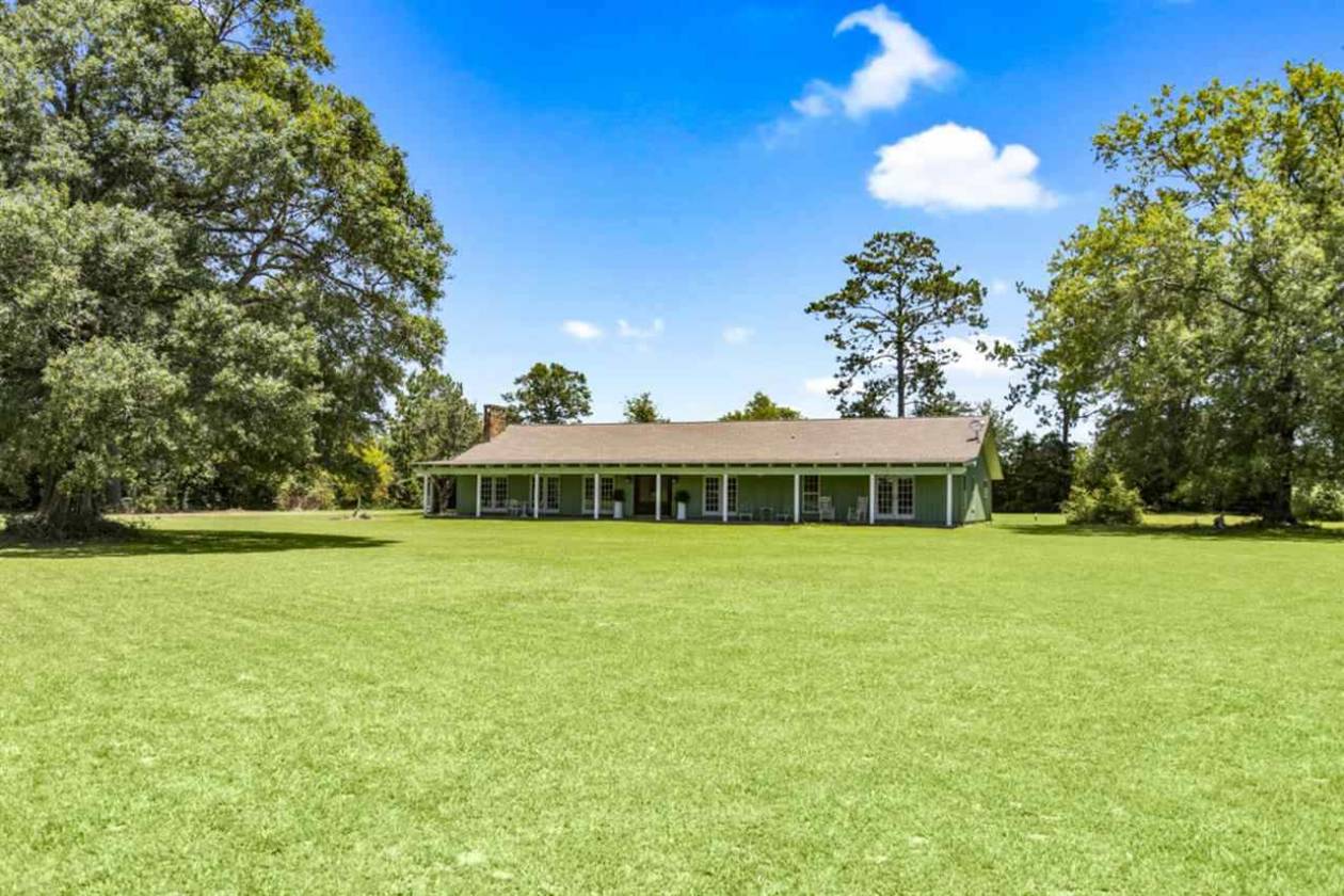 Private ranch with a timeless large estate, 2 Ponds &... Kountze