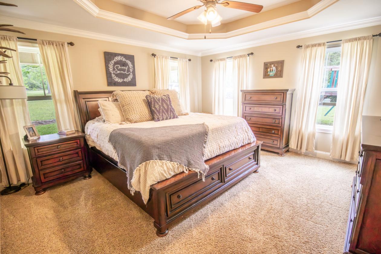 Custom Home on 15 Acres with Equestrian Potential - photo 6