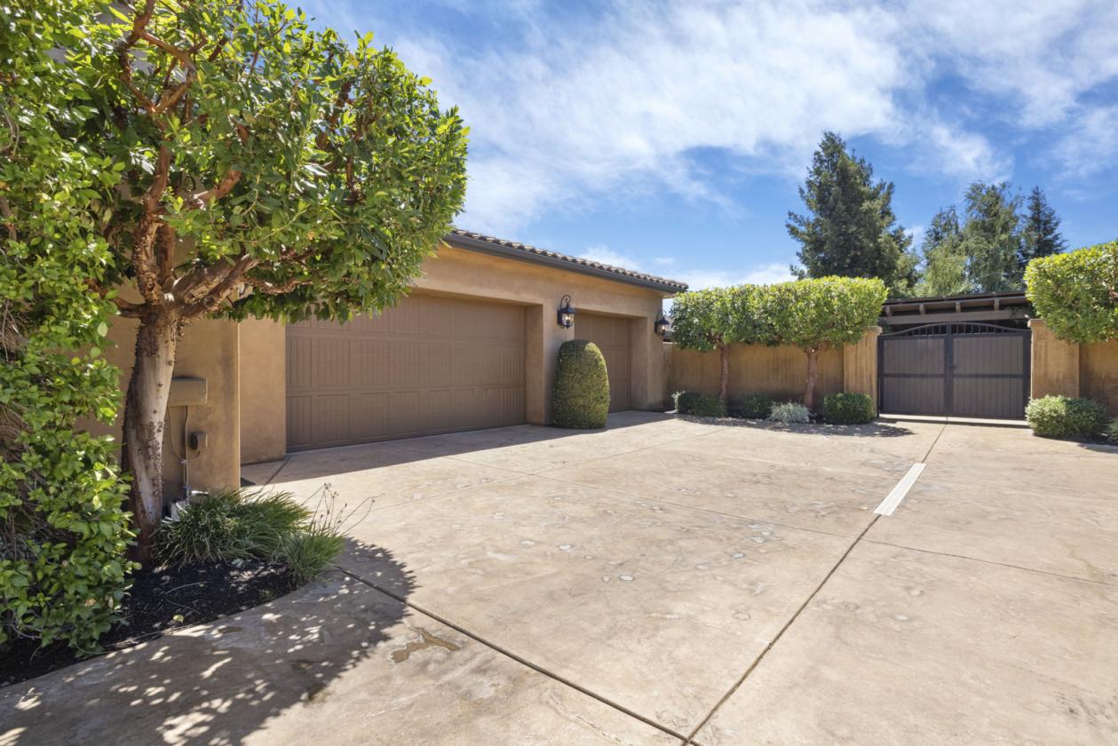 Luxury Equestrian Estate - photo 29
