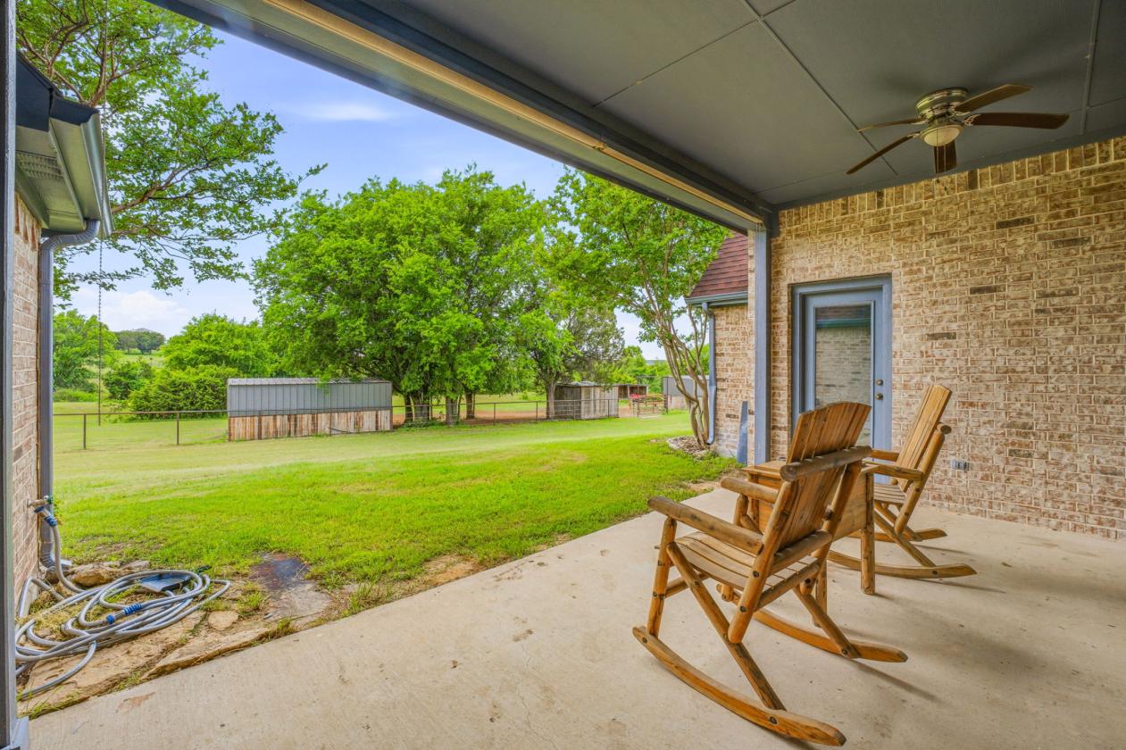 Luxury Home & Horse Property | Granbury - photo 6