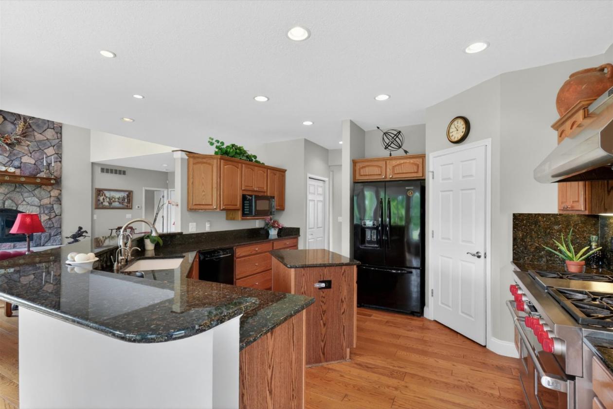 Luxury Equestrian estate with a large arena - photo 6