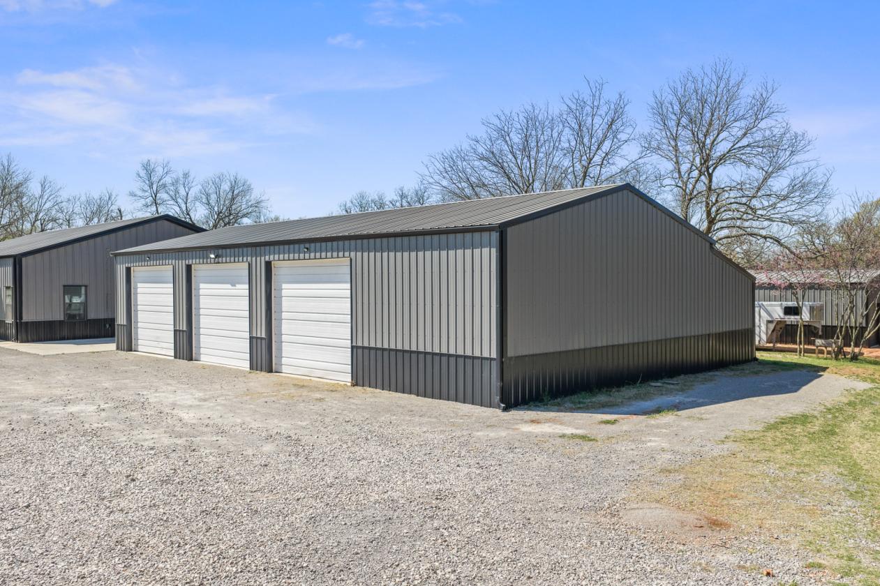 Home, Shop, Horse Barn on 25 acres - photo 25
