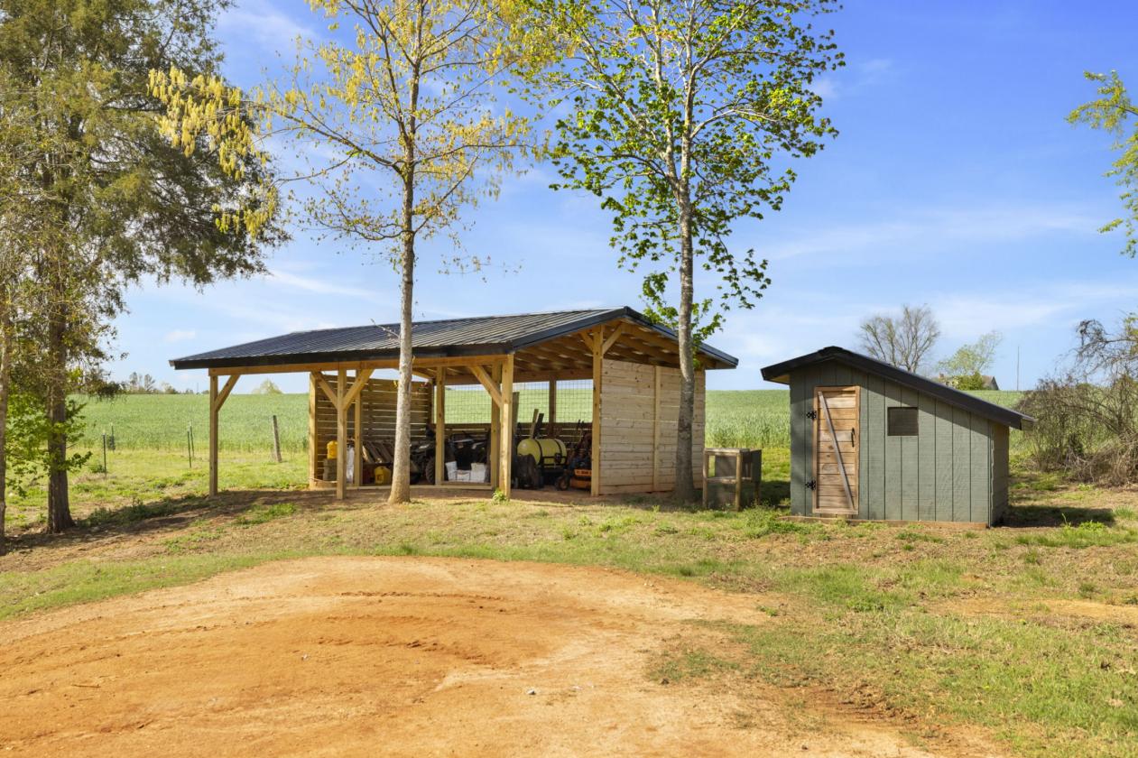 Premier 47+- acre Equestrian facility - photo 27