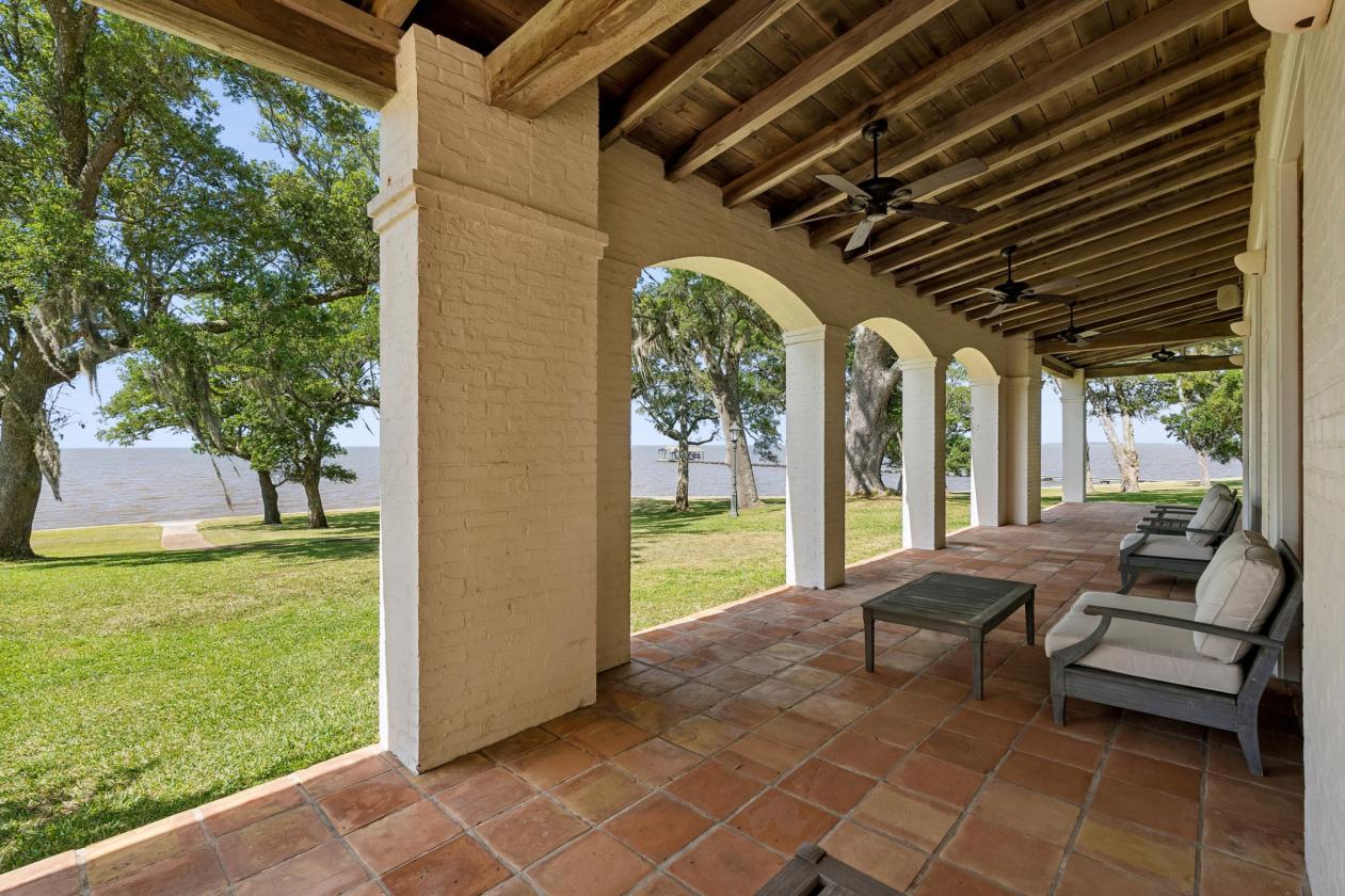 93 Acre Gulf-Front Estate. Horses Welcome - photo 15