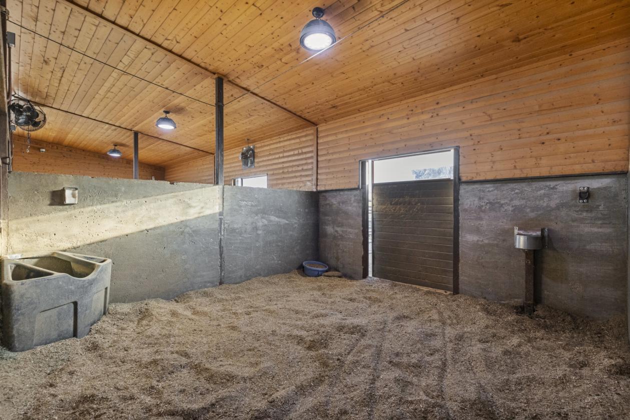Secluded Luxury Equestrian Property: Turner Ranch - photo 9
