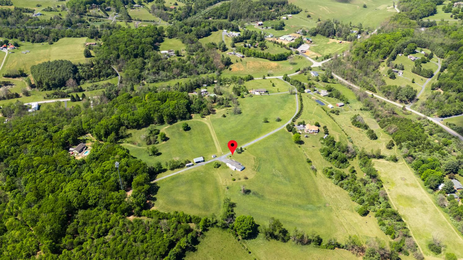 Almost 30 ACRES! Bring your horses, cows or sheep! - photo 4