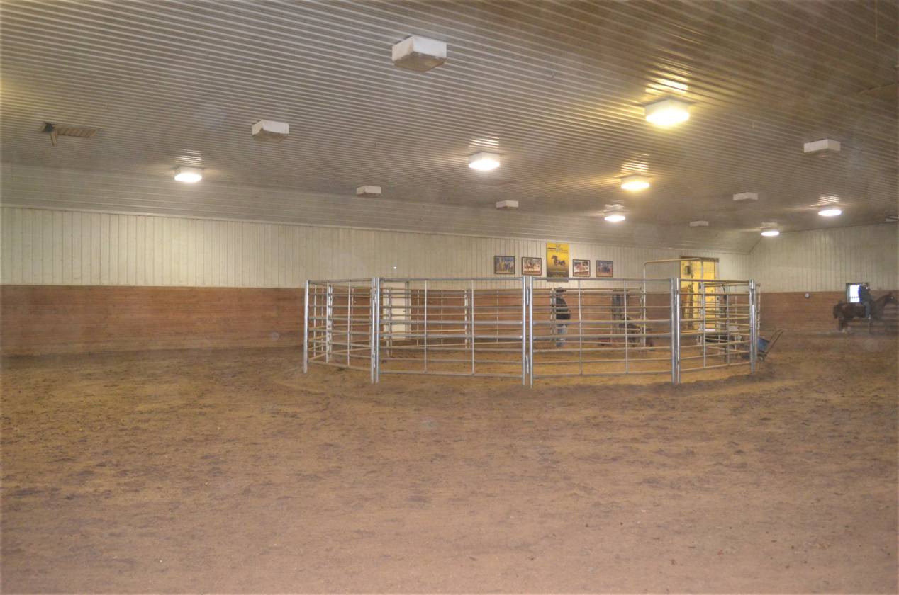 Luxury horse farm, amazing all brick home, near Springfield MO58.3