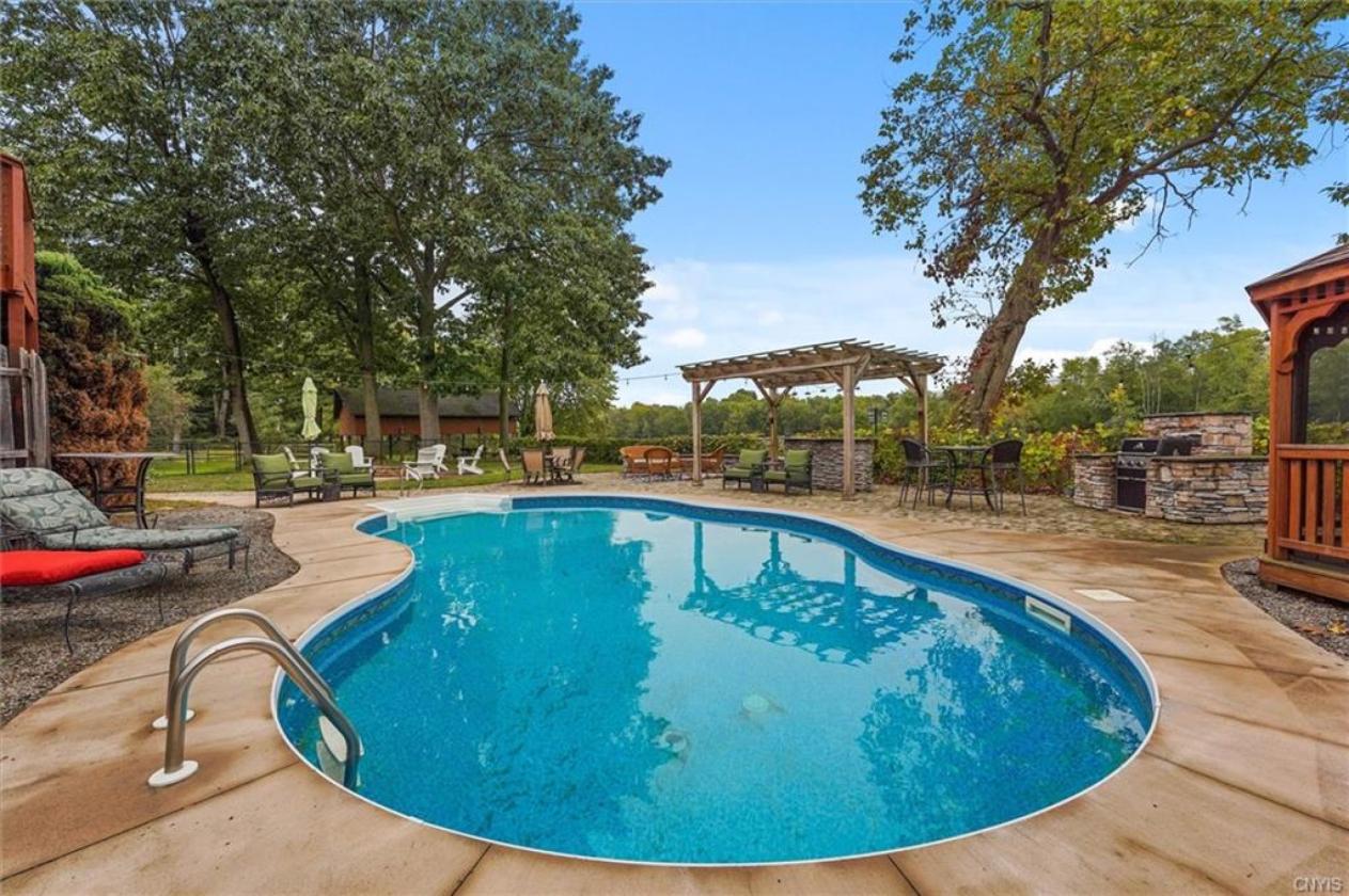 Extraordinary Seneca River Estate - photo 16