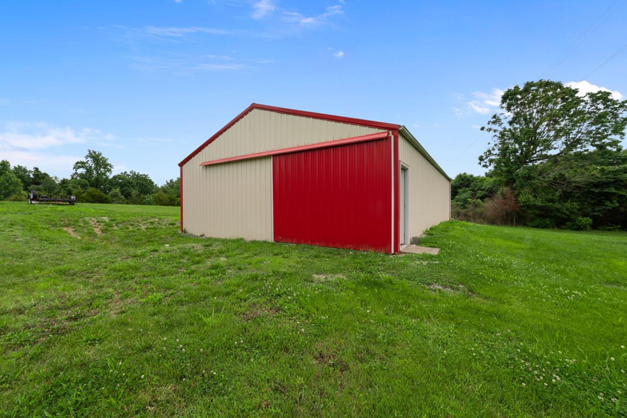 Home on 5 acres - photo 5