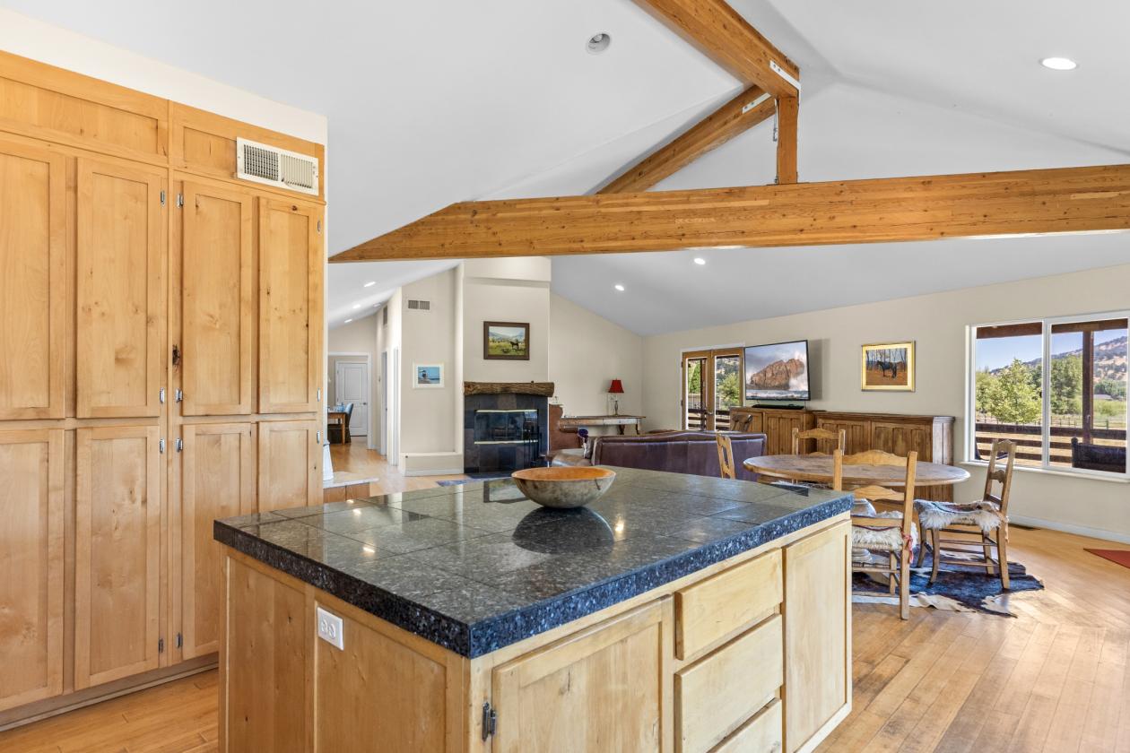 EXCEPTIONAL EQUESTRIAN ESTATE - photo 11