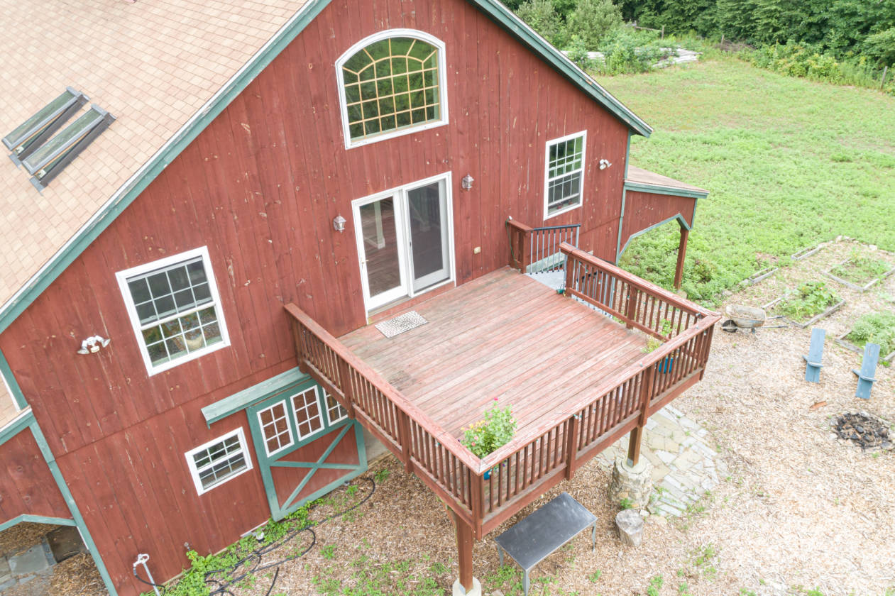 Easton CT, 12 acre Horse property Easton, Fairfield County