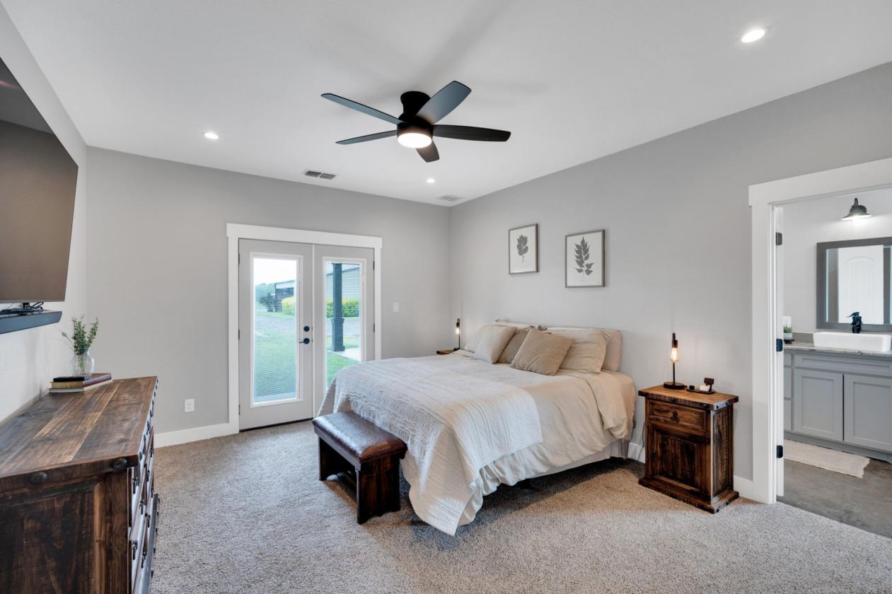 Turn Key Horse Property with Home and Pool - photo 4