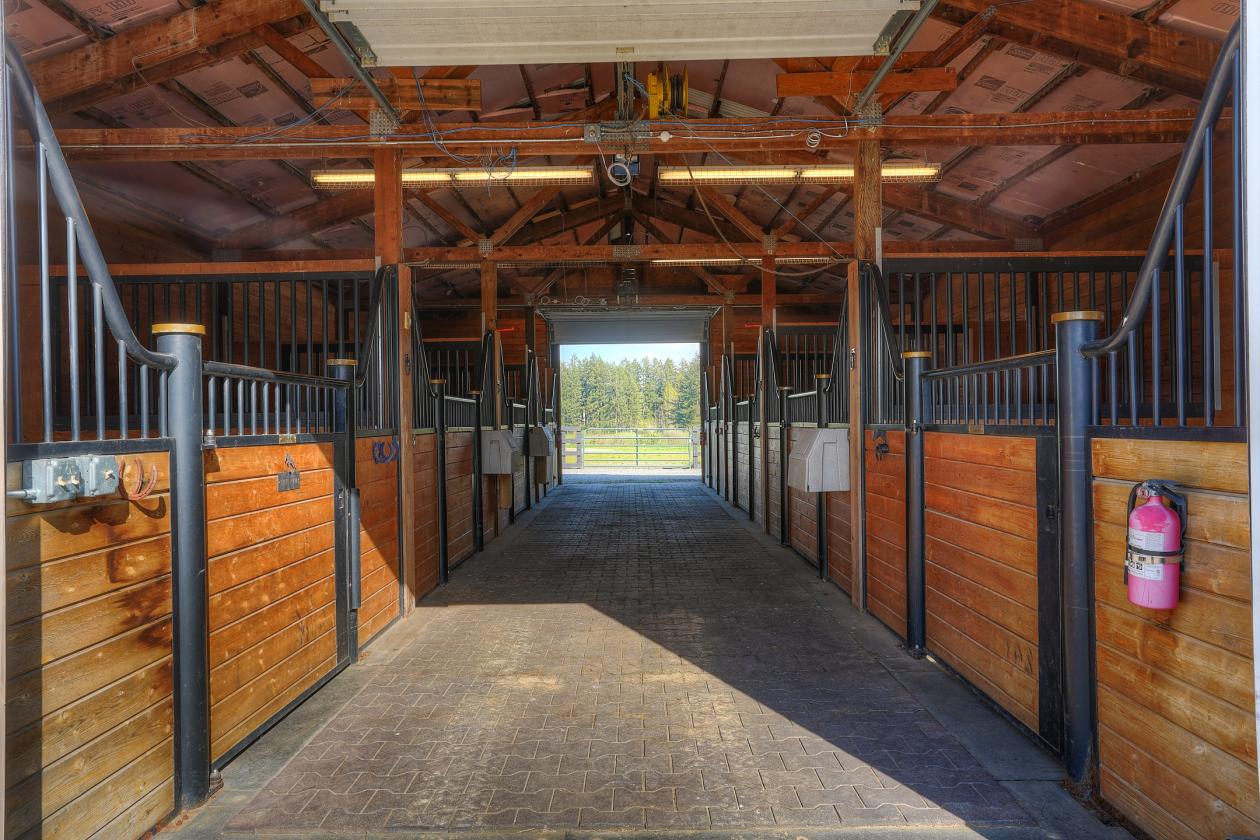 An Exceptional 10-Acre Equestrian Estate - photo 26